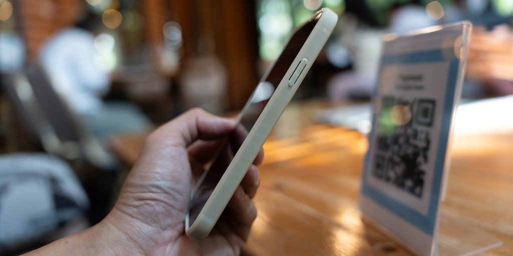 QR Codes for Restaurants: Menus, Payments, and Promotions