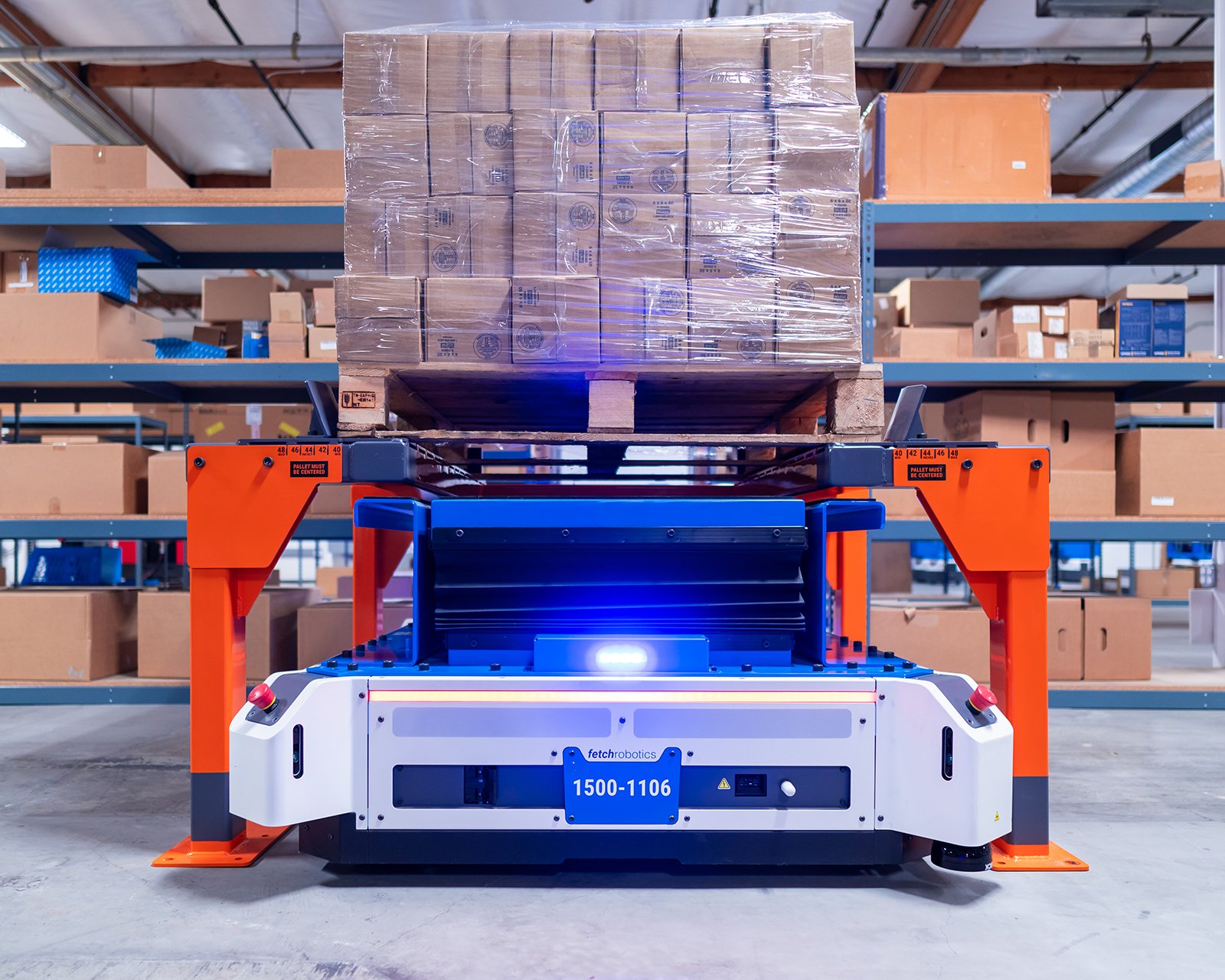Robotics PalletTransport1500 Docking